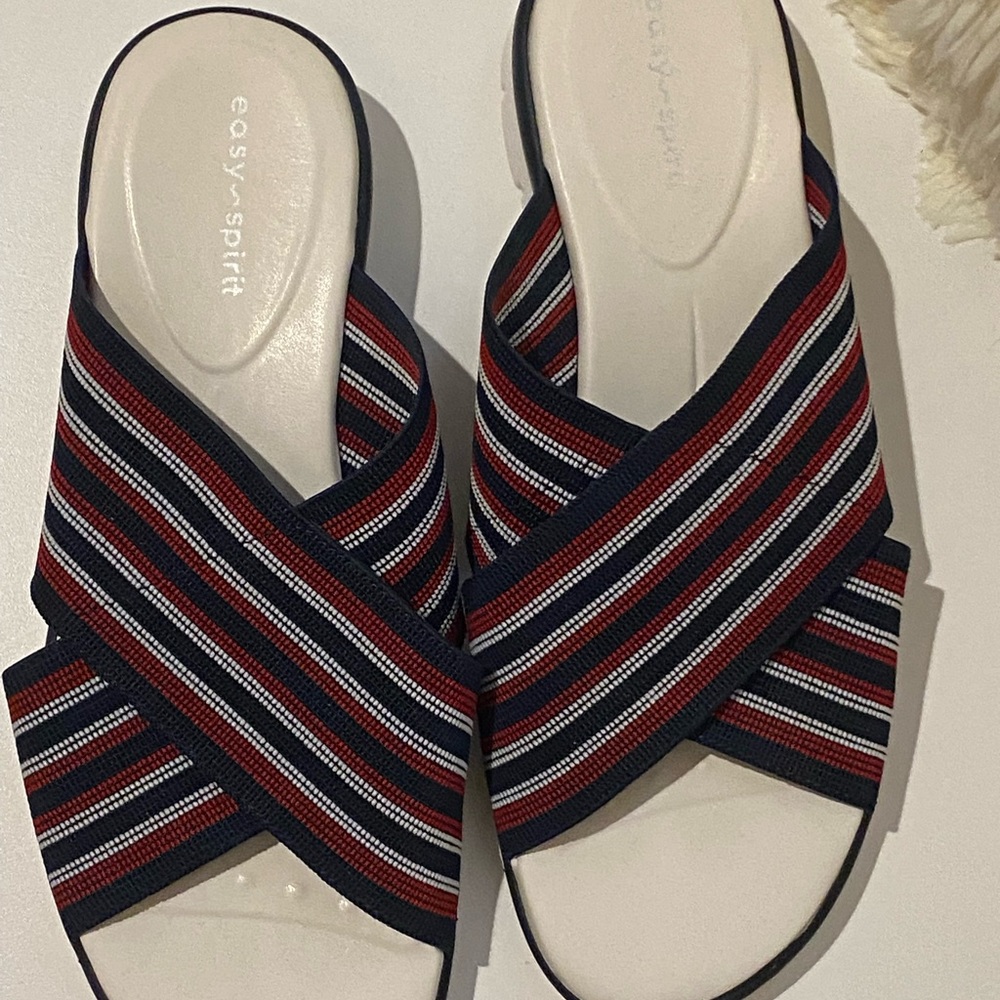 Easy Spirit red white & blue sandals size 7.5